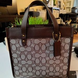 Coach Jacquard Field Tote 22